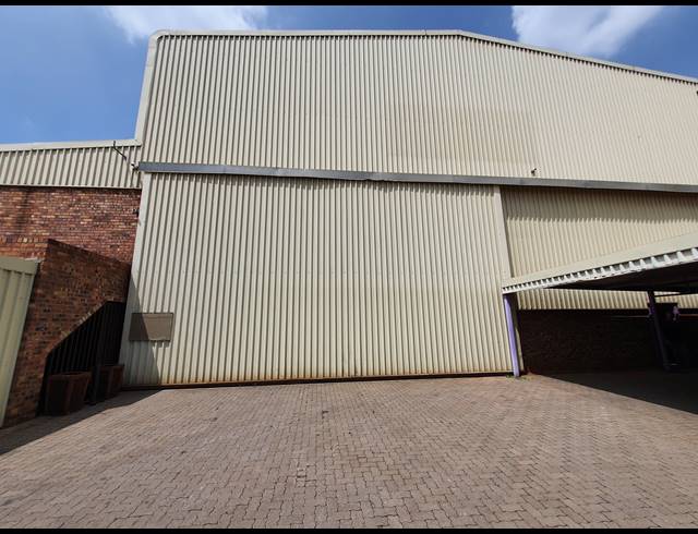 1,358M² FACTORY FOR SALE IN MEYERTON CENTRAL